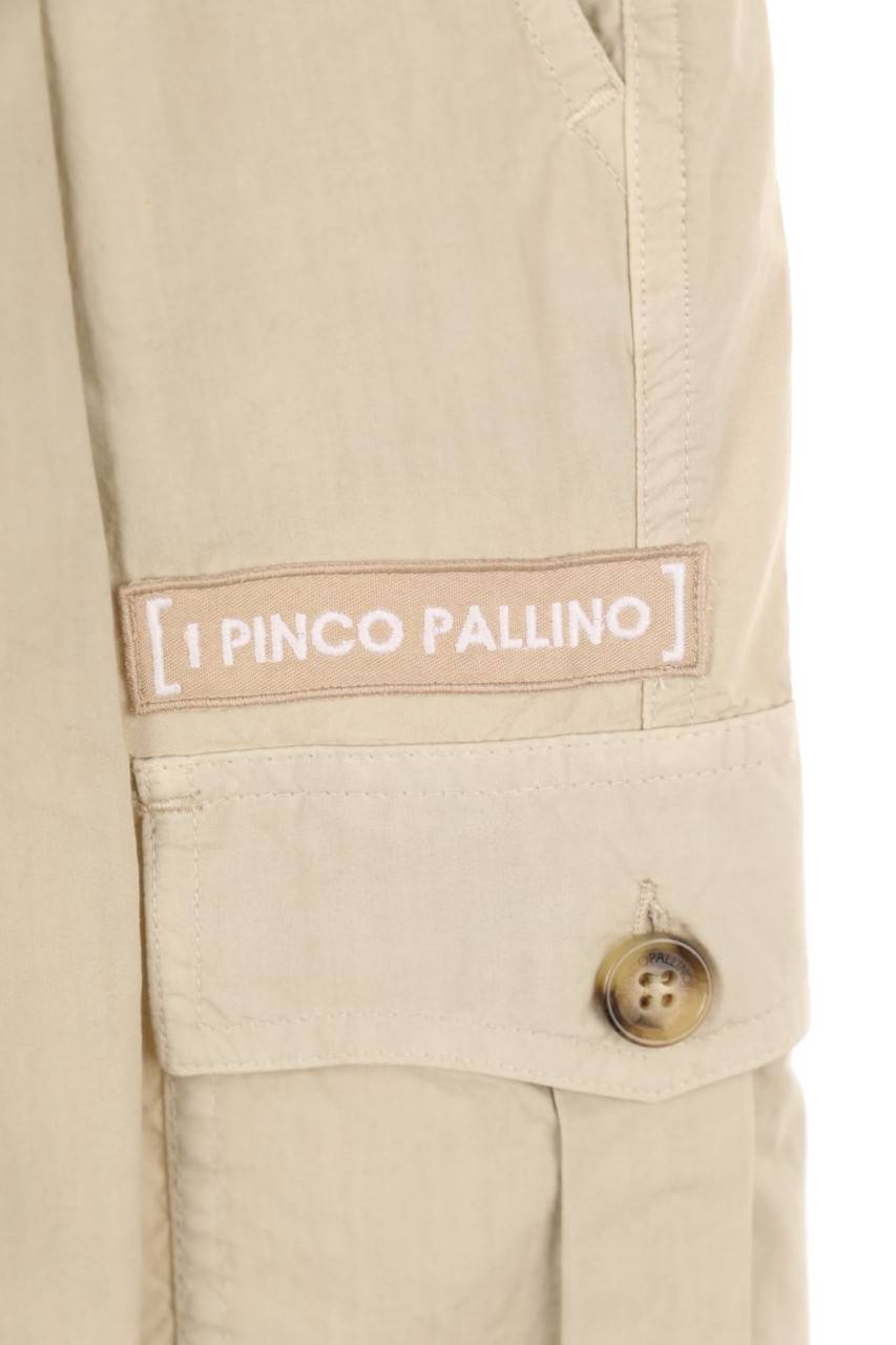 Carou I PINCO PALLINO Shorts mit Logo-Patch Saisonschlussverkauf