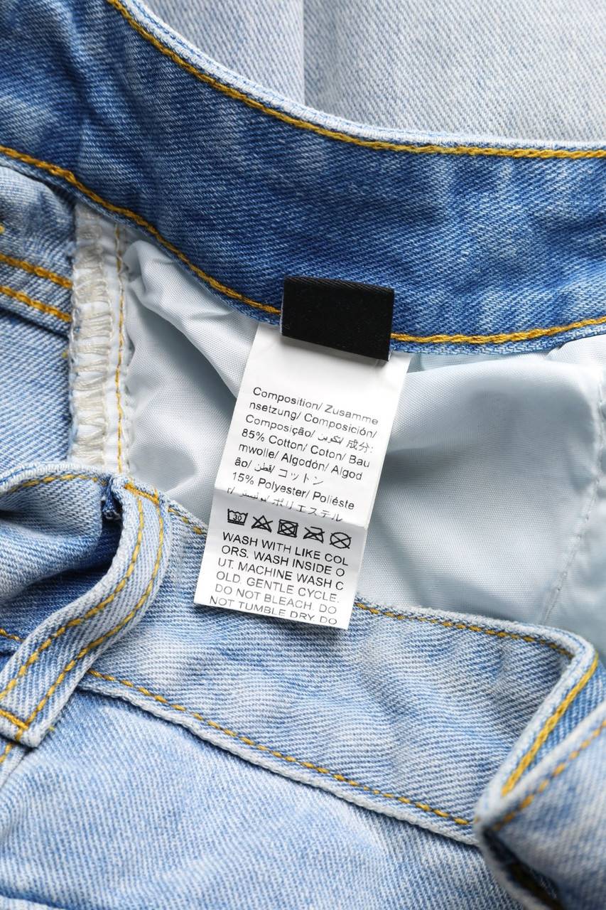 Carou SHEIN Used Look Straight Cut Jeans Letzter Tag