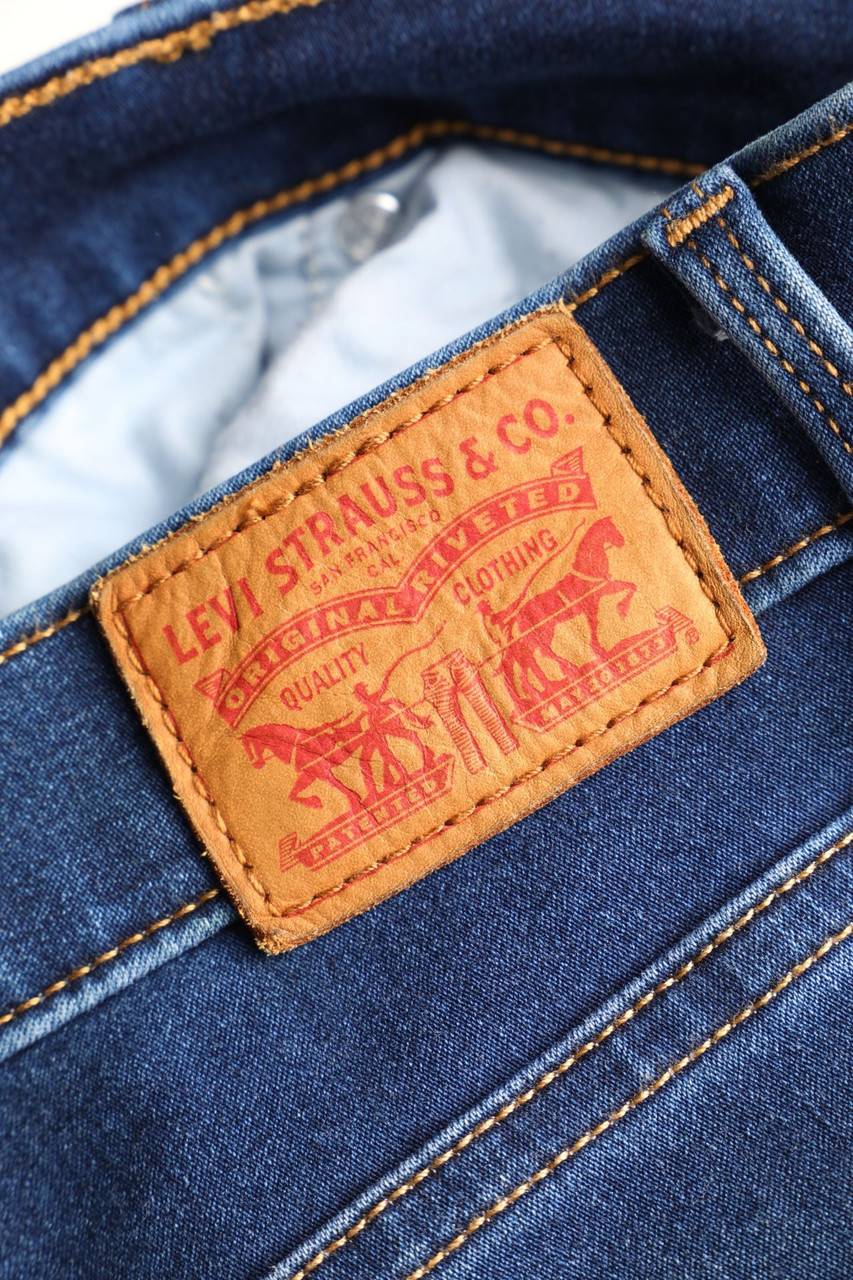 Carou LEVI´S Used Look Straight Cut Jeans mit Logo-Patch Günstiger Verkauf