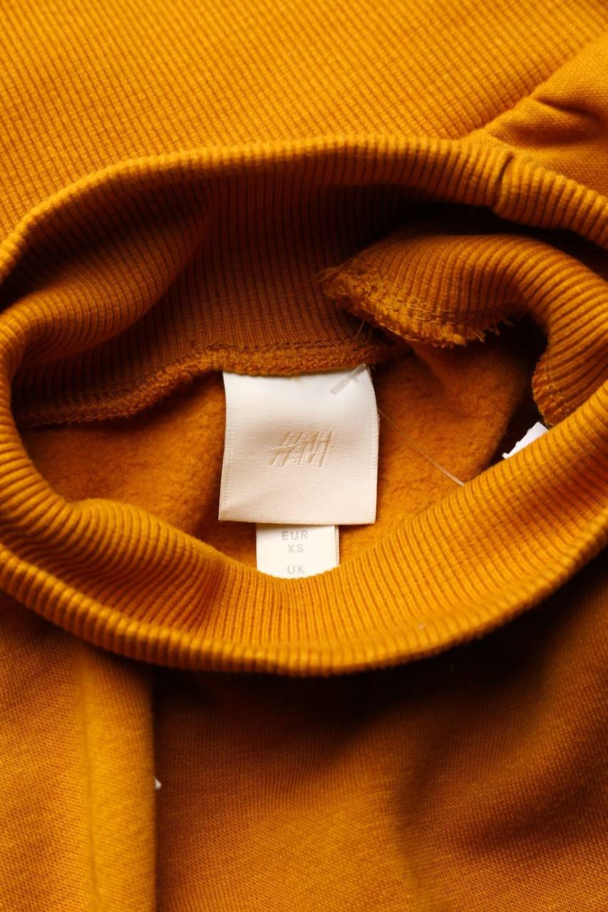 Carou H&M Sweatshirt mit Statement-Print Sonderangebot der Fabrik