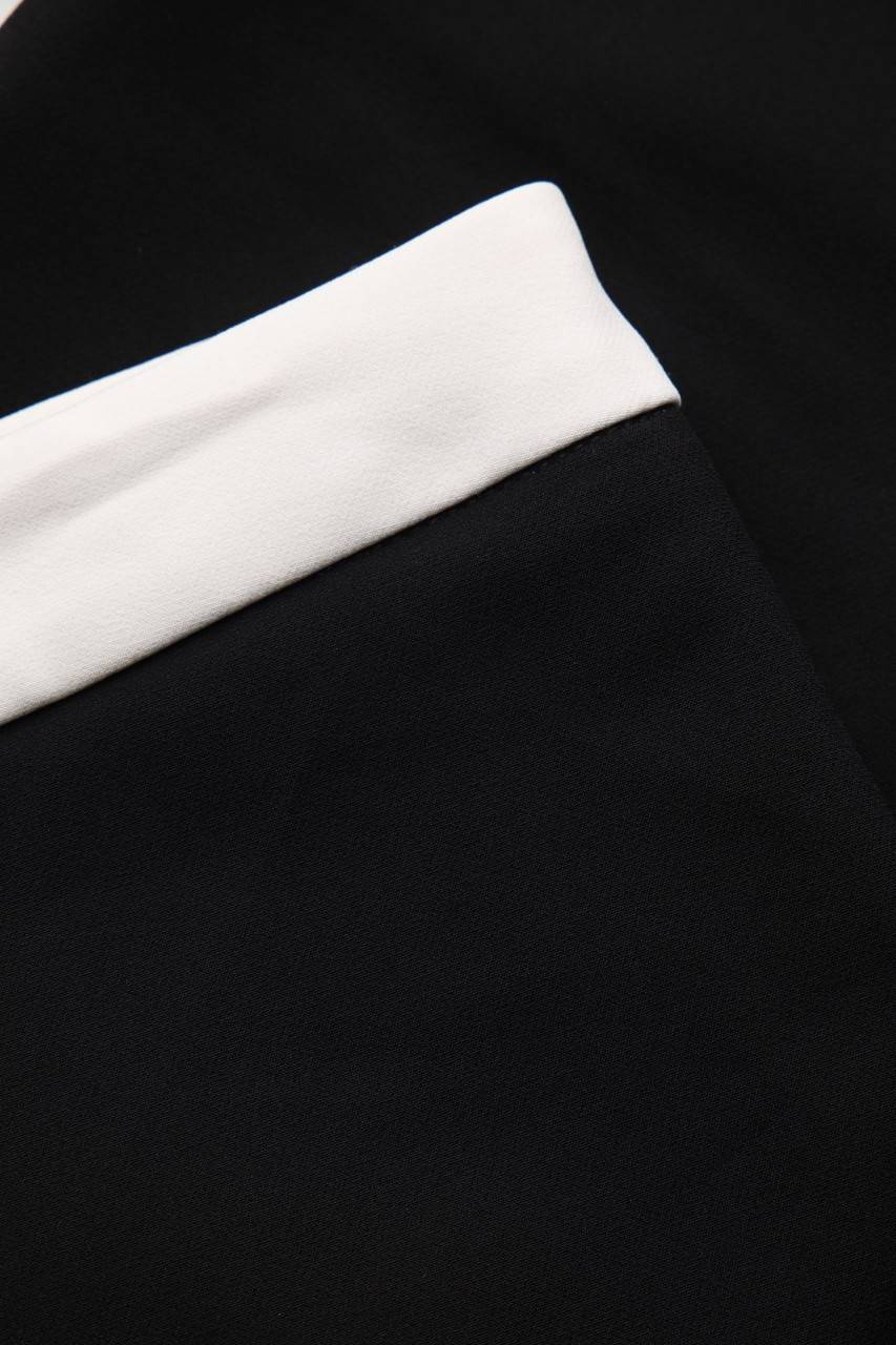 Carou Ohne Label Two Tone-Skinny-Hose mit Schlitz im Angebot
