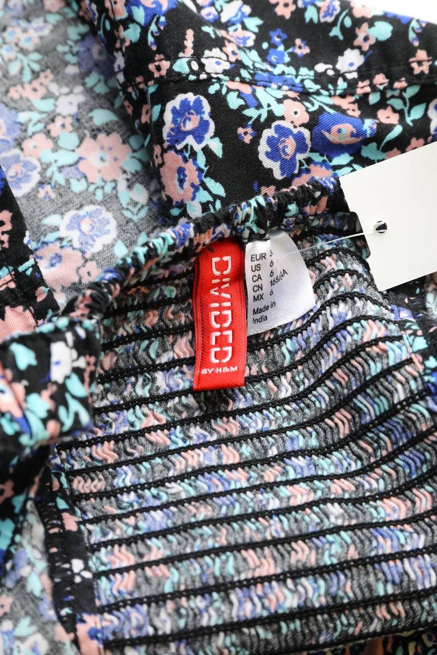 Carou H&M DIVIDED Crop-Top mit Blumen-Print Sonderangebot der Fabrik