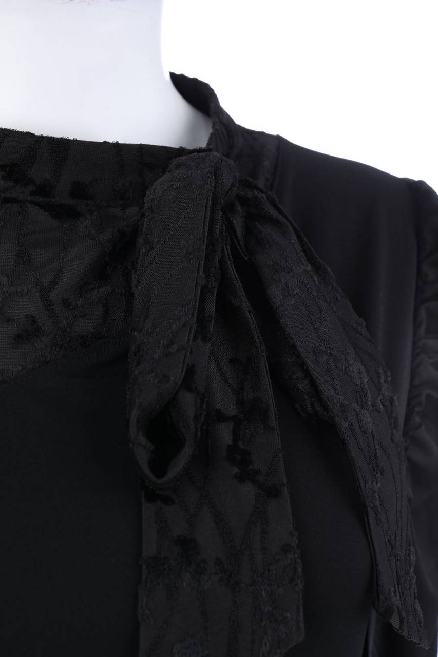 Carou orsay Longsleeve-Shirt mit floralem Muster mit Schleife Saisonschlussverkauf