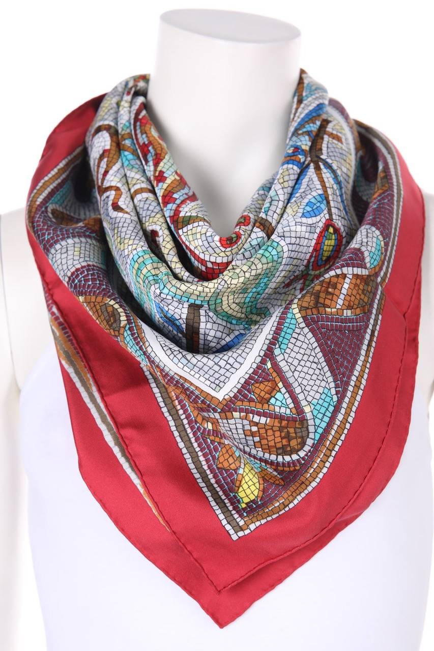 Carou HERMÈS PARIS Seidentuch Osterangebot