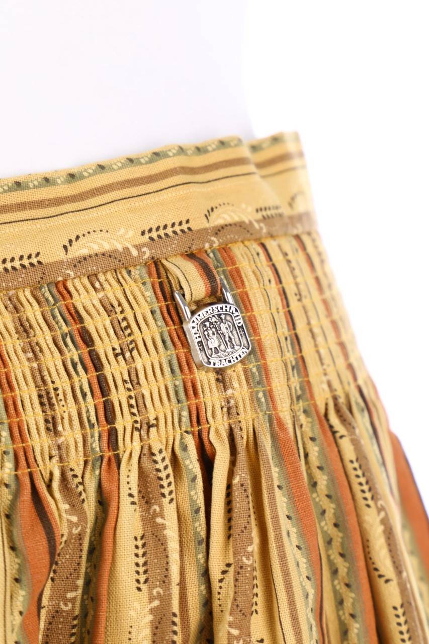 Carou HAMMERSCHMID Vintage-Midirock mit Streifen Im Verkauf