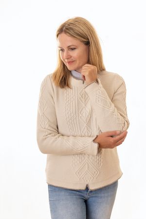 Pezzo D'oro edler Damenwollpullover wollweiss,Trachtenpulli reine Merinowolle, Rabatte dieses Monats