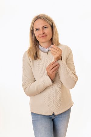 Pezzo D'oro edler Damenwollpullover wollweiss,Trachtenpulli reine Merinowolle, Rabatte dieses Monats