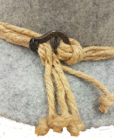 Pezzo D'oro Trachtenhut grau-meliert mit Gletscherbrille Jubiläumsangebot